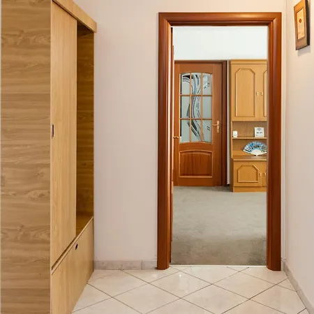 Berceni View Апартаменты *